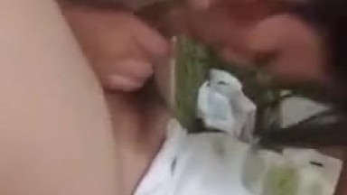 Disuruh Jaga Rumah malah bawa Doi ngentot